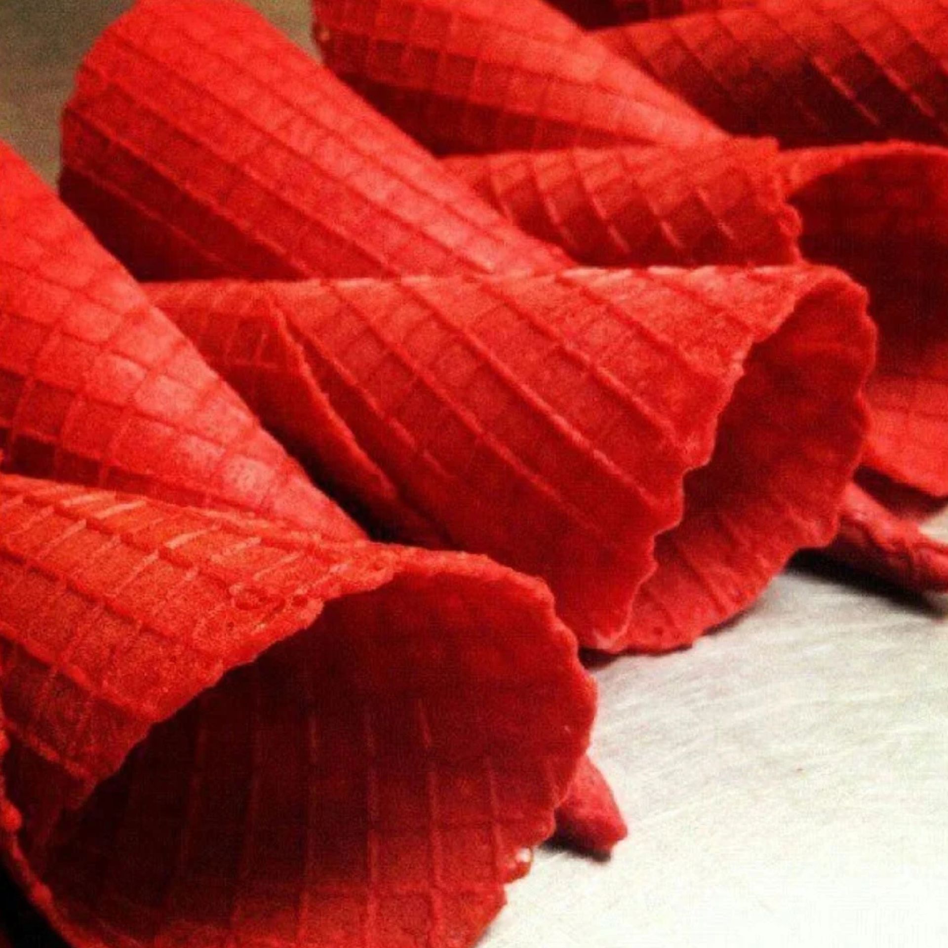 Strawberry Flavor Waffle Cone Premix